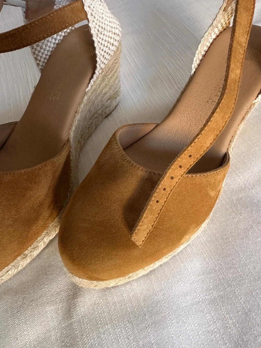 Paseart anthropologie suede